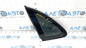 Window blind glass rear left Porsche Macan 15 - glossy black