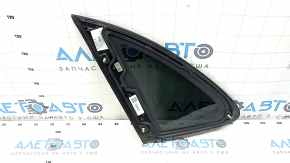 Window blind glass rear right Porsche Macan 15 - glossy black