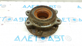 Rear right hub Audi A4 B8 08-16 AWD, rusty