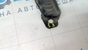 Rear bumper lip Porsche Macan 15-21 structure, cracks in fasteners