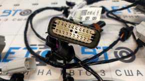 Wiring front bumper Ford Escape MK3 13-16 for fog lights and 6 parking sensors