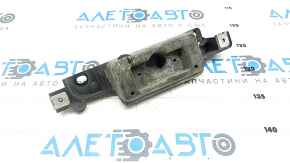 Front left jack stand Porsche Macan 15-18 dented, torn