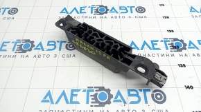Front right jack stand Porsche Macan 15-18 dented, broken mount