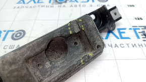 Front right jack stand Porsche Macan 15-18 dented, broken mount