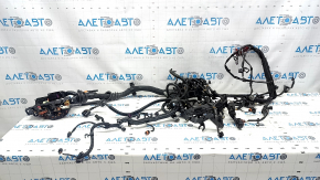Wiring under the hood with fuse box Porsche Macan 15-