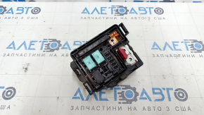 Honda Insight 19-22 underhood fuse box small, latch broken