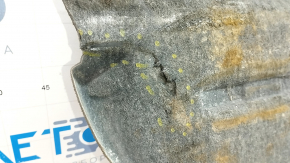 Right underbody protection Honda Insight 19-22 is worn, torn