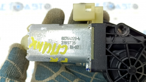 Motor for adjusting the backrest of the passenger seat BMW 3 G20 19- contact with water