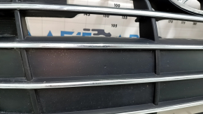 Radiator grill assembly Hyundai Elantra AD 19-20 with emblem without radar, sand, broken fasteners, broken fasteners