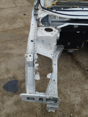 Front right quarter Honda Insight 19-22 on the body, white