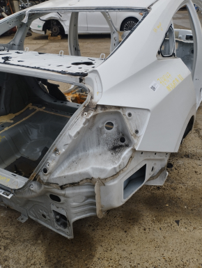 Quarter wing rear right Honda Insight 19-22 on the body, white