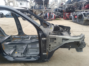 Front right quarter Volvo XC90 16-22 on the body, blue