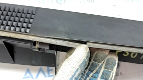 Wiper grille plastic Toyota Prius 50 16-22 broken