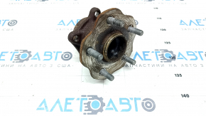 Rear left hub Lexus RX350 20-22 FWD rusty