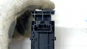 Rear left window lift control Toyota Prius 50 21-22