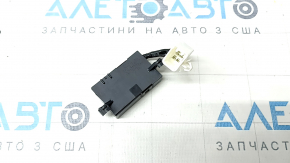 Steering wheel heating control unit Toyota Prius 16-22 in the steering wheel