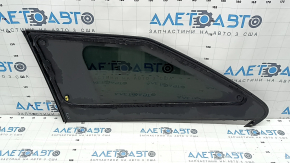 Window blind glass rear right Toyota Sienna 21-25 with chrome molding without curtain, tinted, scratch