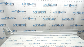 Right threshold Toyota Sienna 21-25 white, scratches
