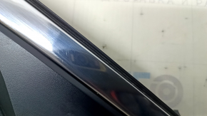 Plug triangle wing front left Toyota Sienna 21-25 with chrome molding, scratches