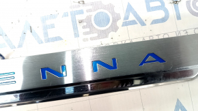 Door sill trim front right outer Toyota Sienna 21-25 chrome with backlight, scratches
