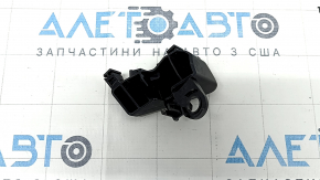Rear bumper mount under the right light Toyota Sienna 21-25