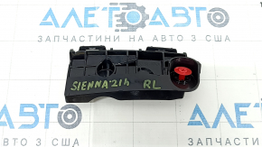 Rear bumper mount on wing left Toyota Sienna 21-25 small