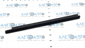Glass seal inside front left door Toyota Sienna 21-25