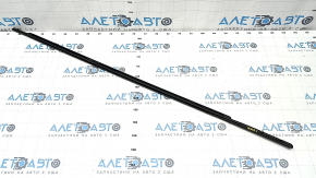 Molding door-glass central rear right Toyota Sienna 21-24 black, broken fasteners