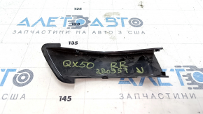 Trunk door hinge trim right Infiniti QX50 19-20 broken fastening