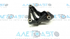 Engine bracket right Toyota Sienna 21-25