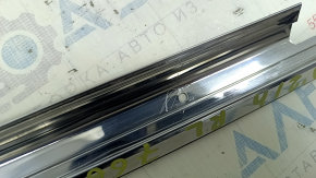 Upper rear left door molding Toyota Sienna 21-24 chrome, scratches