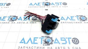 Toyota Sienna 21-24 small underhood relay block