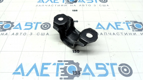 Rear stabilizer mounting bracket left Toyota Sienna 21-25 upper