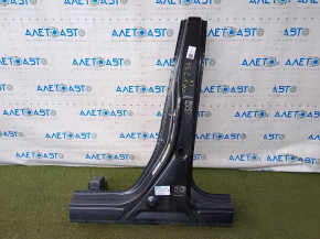 The central left body pillar of Honda CRV 23-24 is sawn off