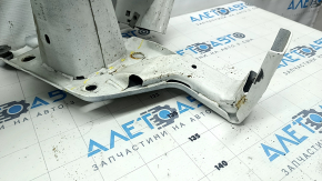 Ford Fusion mk5 17-20 front bumper reinforcement dented
