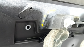 Ford Fusion mk5 17-18 trunk lid trim for number, broken mount