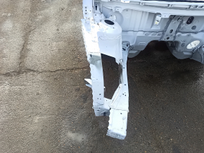 Front right quarter Toyota Sienna 21-24