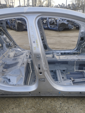 Body pillar central right Chevrolet Volt 16- on the body, bumps