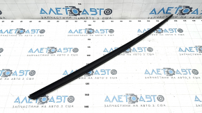 Windshield molding left Audi Q5 80A 18-24 scratches