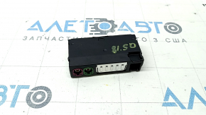 USB HUB AUX Audi Q5 80A 18-24 paint peeled off