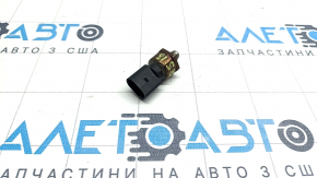 Fuel pressure sensor Audi Q5 80A 18-24 3.0T on the fuel pipe