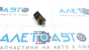 Fuel pressure sensor Audi Q5 80A 18-24 3.0T on the fuel pipe