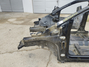 Front left quarter Ford Escape MK3 17-19 rest, black on body, bumps