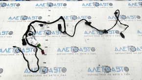 Glass of the front left door Mercedes CLA 14-19