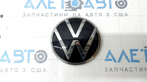 VW emblem trunk door VW Tiguan 22-24 broken guide