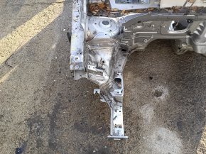 Front right quarter VW Tiguan 18-24 on the body, silver