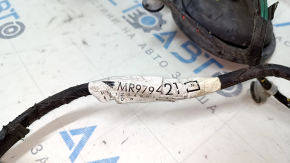Wiring for the rear right door of a Mitsubishi Galant 04-12
