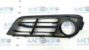 Lower grille of the front bumper right BMW 5 F10 14-16 open under fog lights, Luxury Line, with chrome molding, bumpers, sand