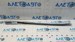 Windshield molding left Audi Q5 8R 09-17