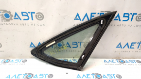 Window blind glass rear left VW Jetta 19-21 chrome, torn seal, scratches on chrome